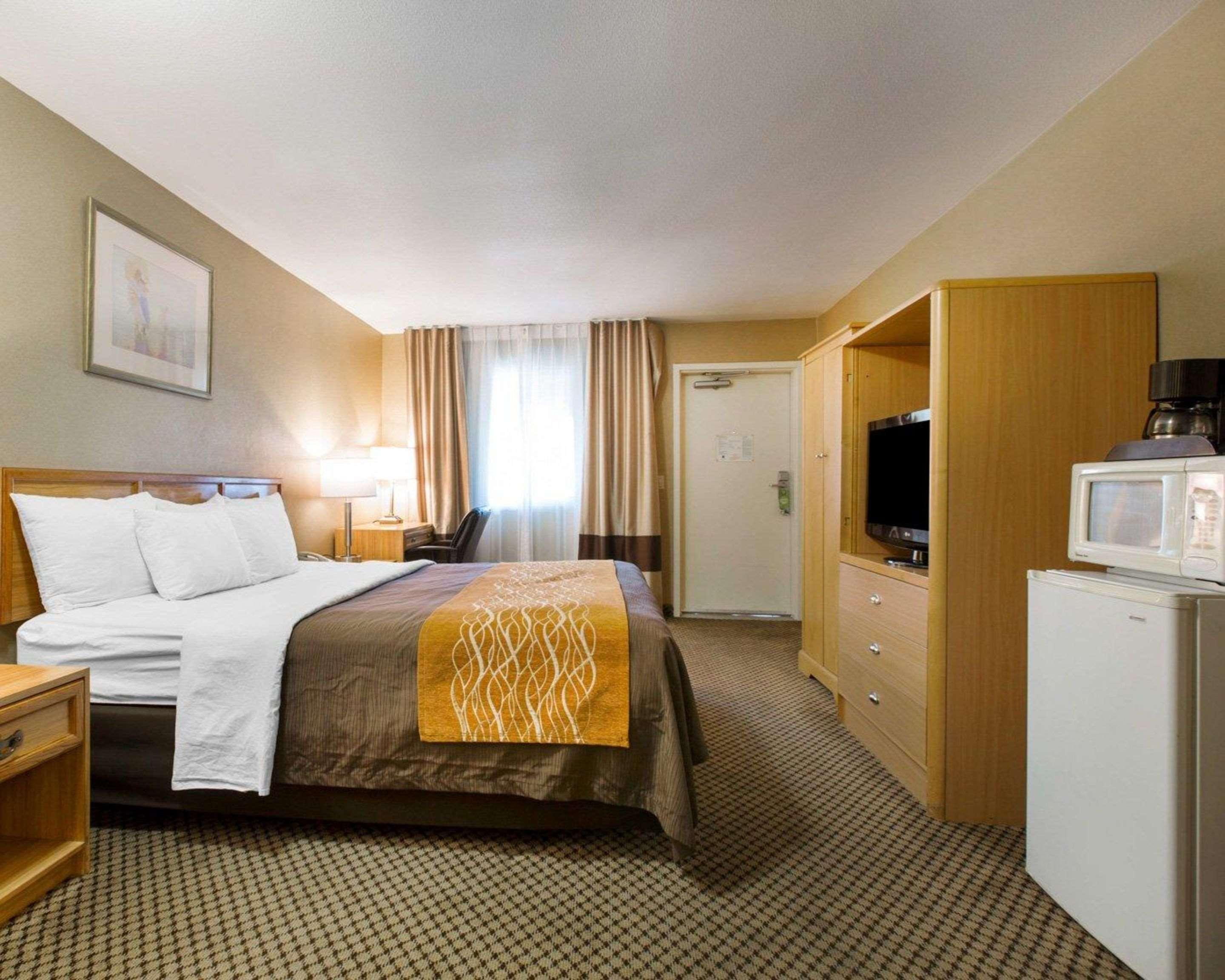 Comfort Inn & Suites Moreno Valley Near March Air Reserve Base Eksteriør billede