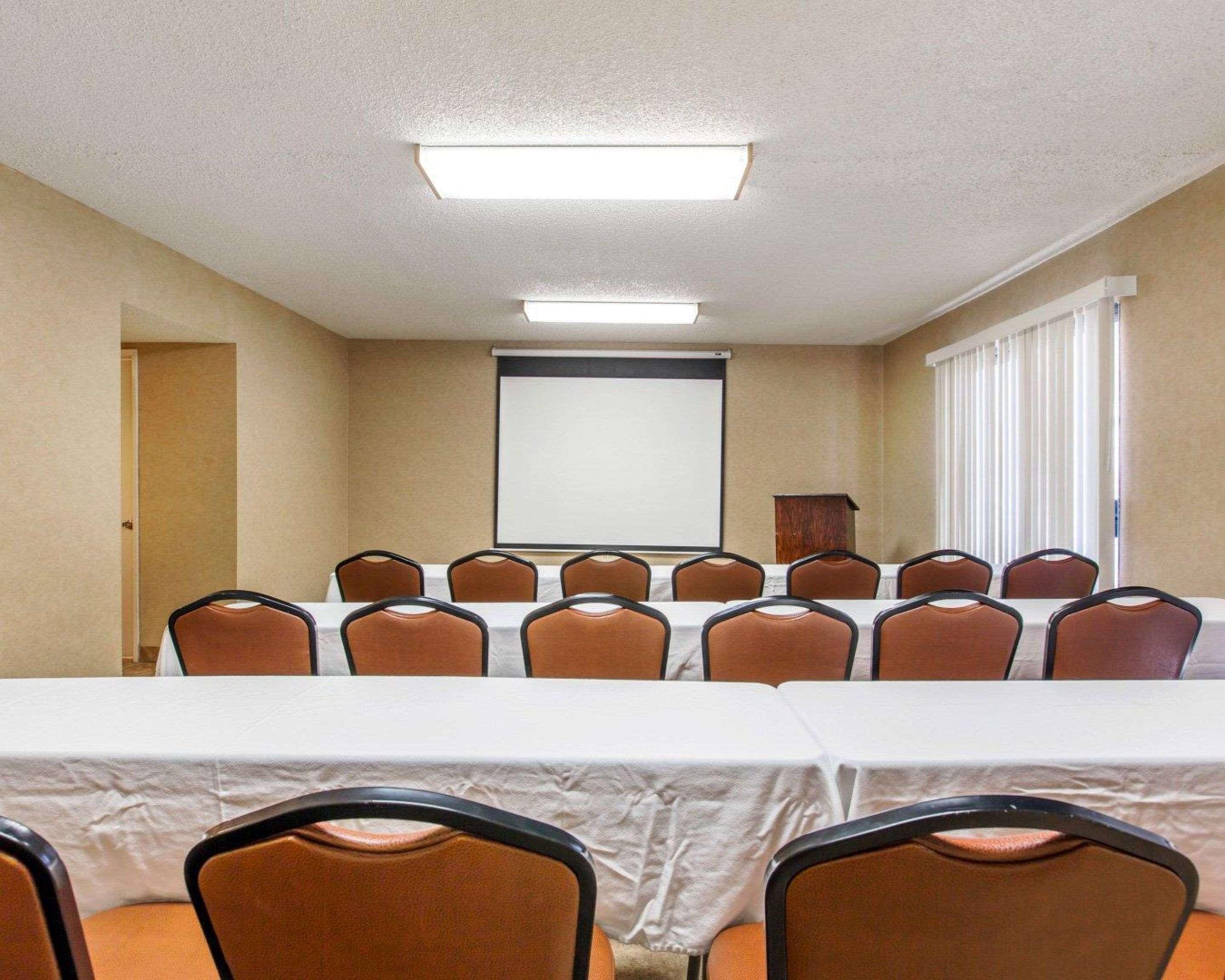 Comfort Inn & Suites Moreno Valley Near March Air Reserve Base Eksteriør billede