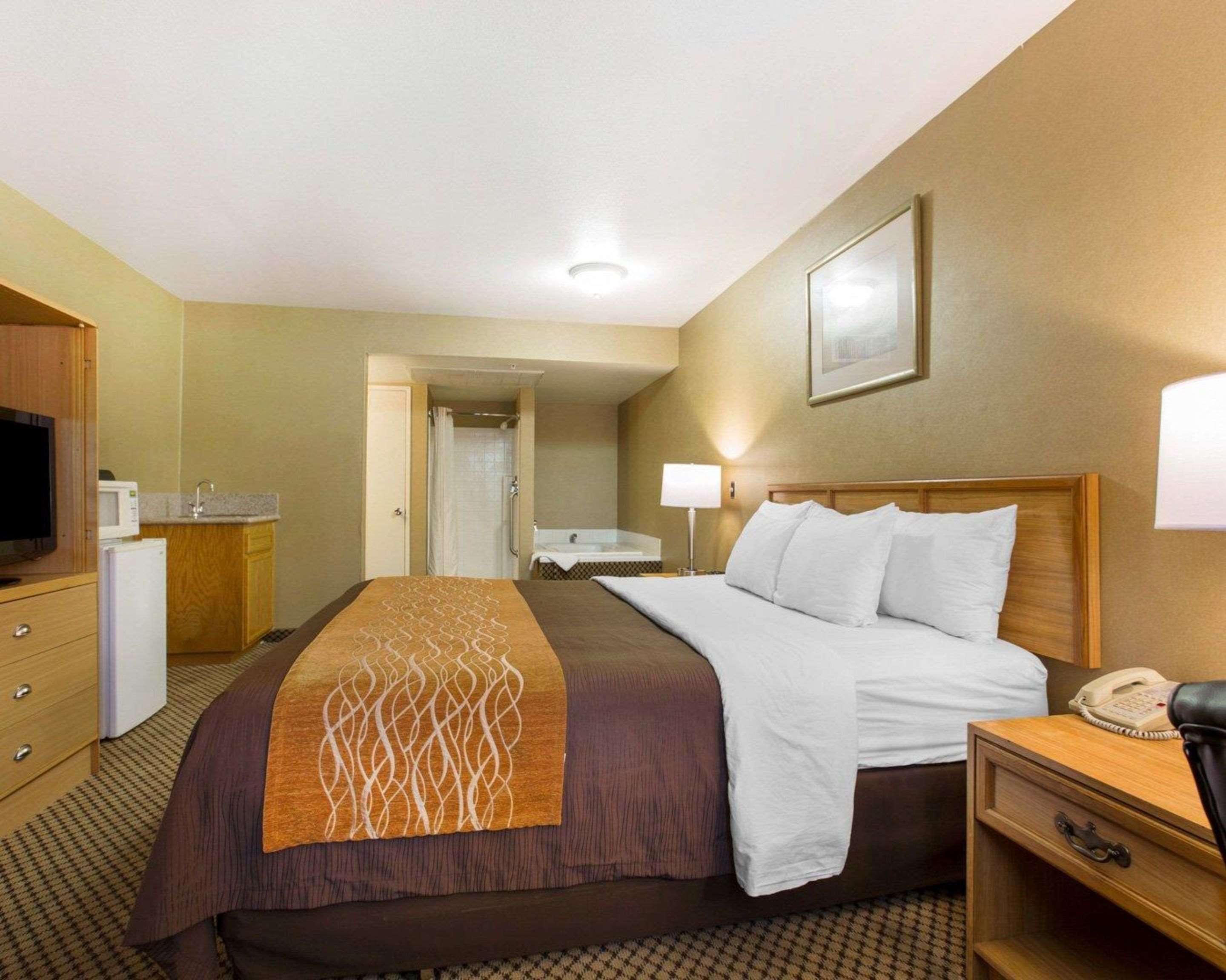 Comfort Inn & Suites Moreno Valley Near March Air Reserve Base Eksteriør billede