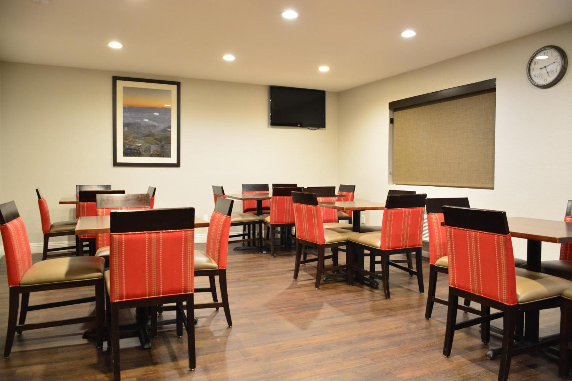 Comfort Inn & Suites Moreno Valley Near March Air Reserve Base Eksteriør billede