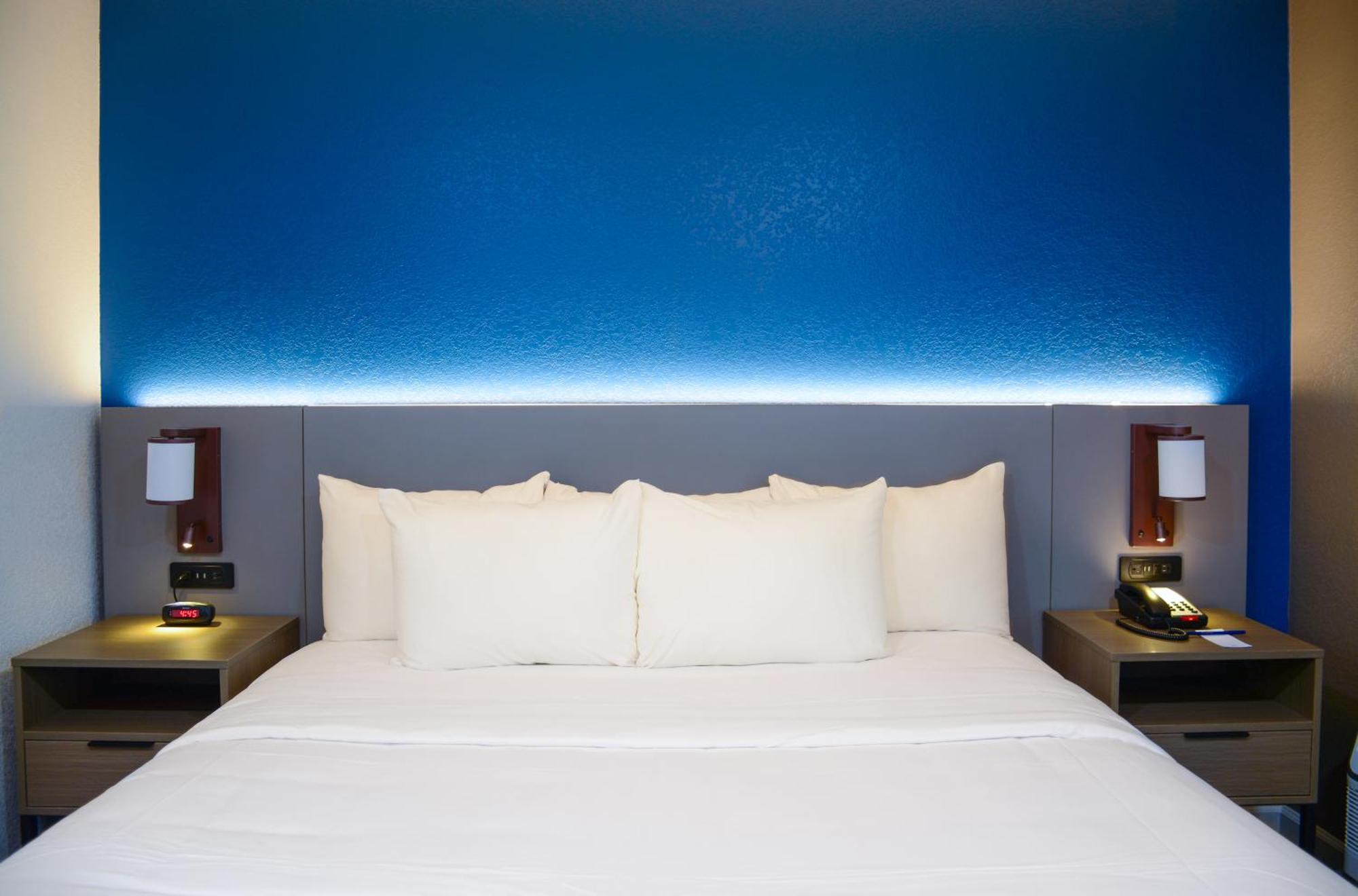 Comfort Inn & Suites Moreno Valley Near March Air Reserve Base Eksteriør billede
